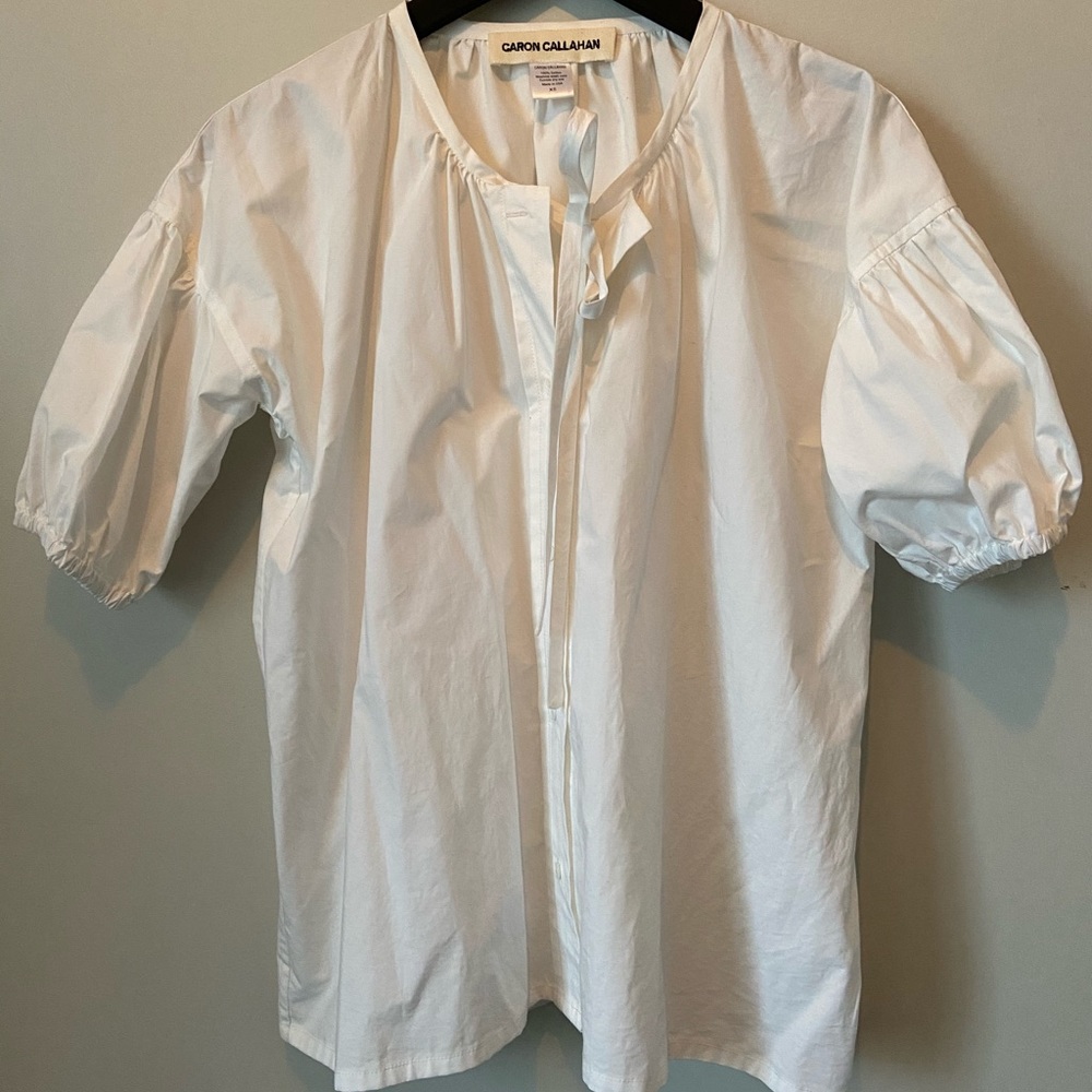 Woman’s blouse - Picture 1 of 3
